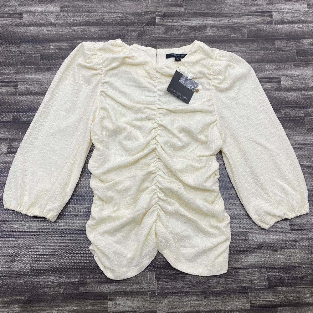 NWT Women’s Size Large Marc New York Andrew Marc Ruched Style Blouse Cream Color